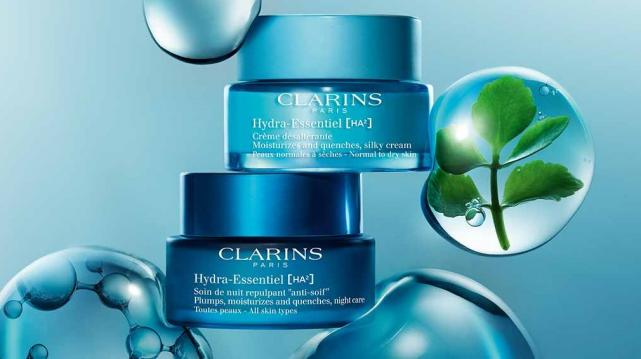 The new Clarins Hydra-Essentiel [HA2] range is a must-have for tired & dry skin
