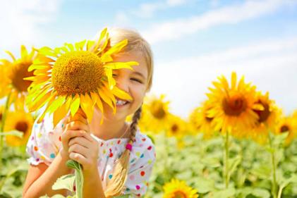 Get ready for Summer with these sun safety tips for kids
