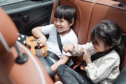 10 things every mum should have ready to go in the car this summer