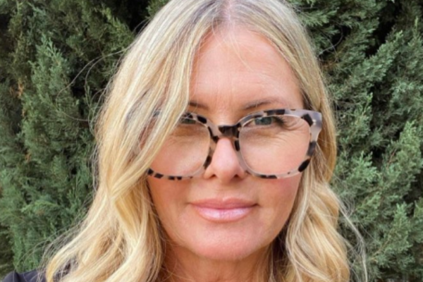 Baywatch actress Nicole Eggert reveals breast cancer diagnosis age 51