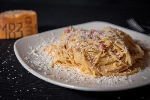Recipe: Heres the trick on how to make the most perfectly creamy carbonara