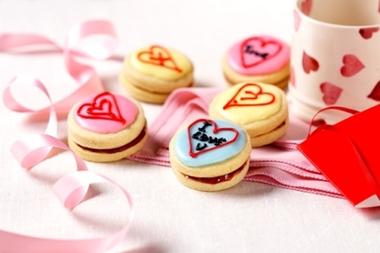 Love heart jammy dodgers