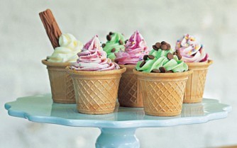 Fiona Cairns ice cream cone cakes