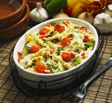 Pasta bake with mozzarella and cherry tomatoes 