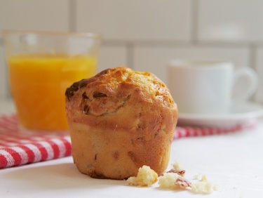 Cathedral City mature breakfast muffins with bacon