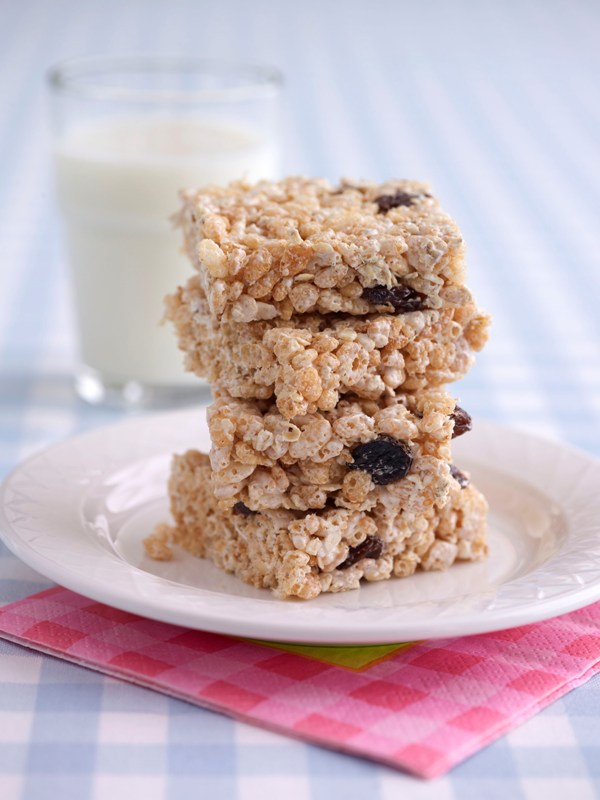 Marshmallow fluff crispie bars