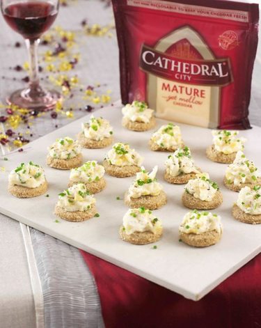 Mini oatcakes with arbroath smokies in Cathedral City mature sauce