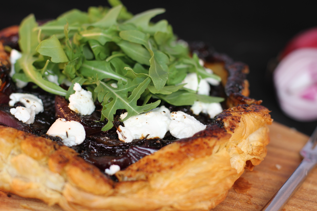 Caramelised onion and goats cheese tarte tatin MummyPages.uk