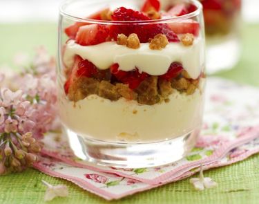 Individual berry trifles 
