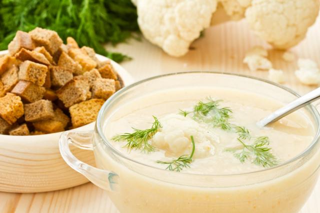Cauliflower with cheese soup
