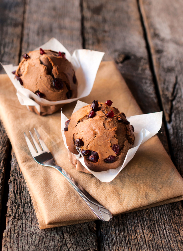 Low-fat chocolate with cranberry muffins
