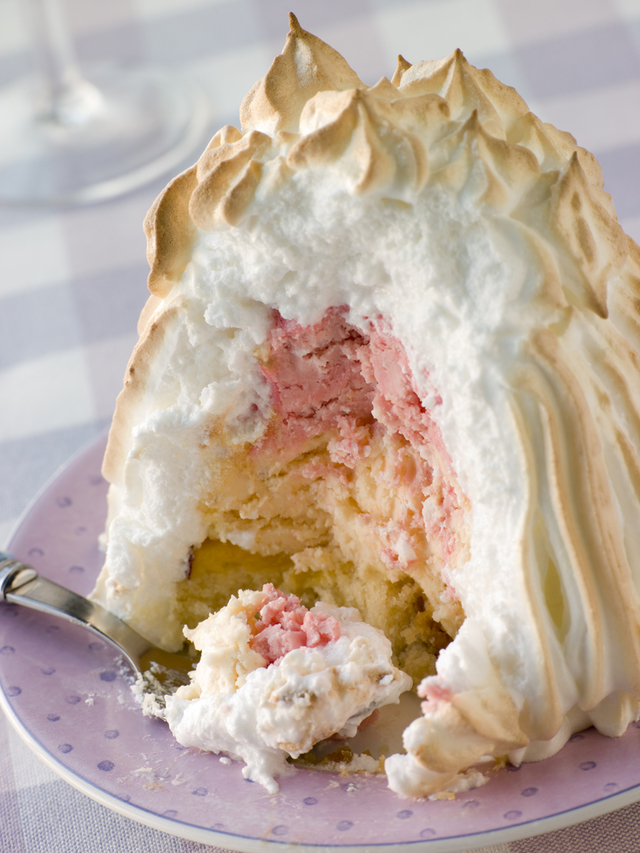 Seasonal baked Alaska