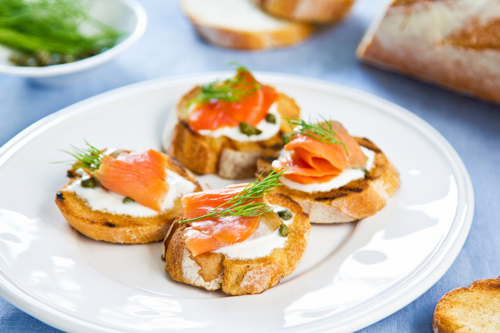 Smoked salmon canapés MummyPages.uk
