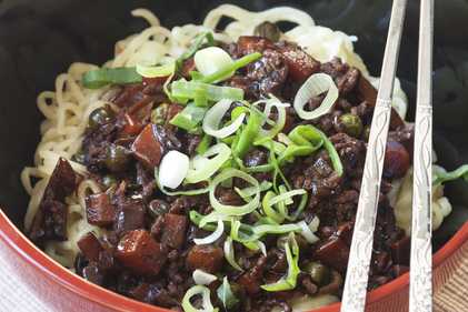 Pork with black bean and noodles
