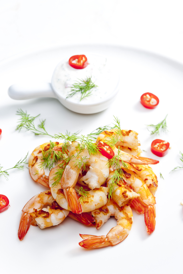 Spiced prawns with coriander and dill mayo
