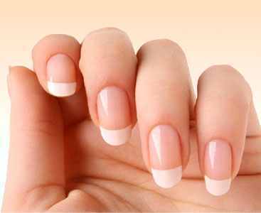 Simple steps for the perfect nails 