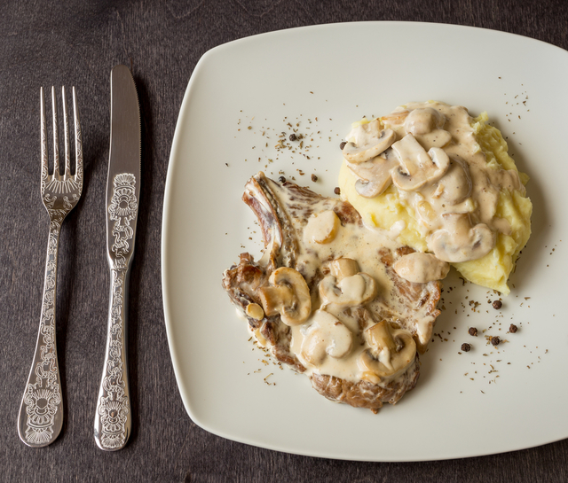 Slow cooker chops