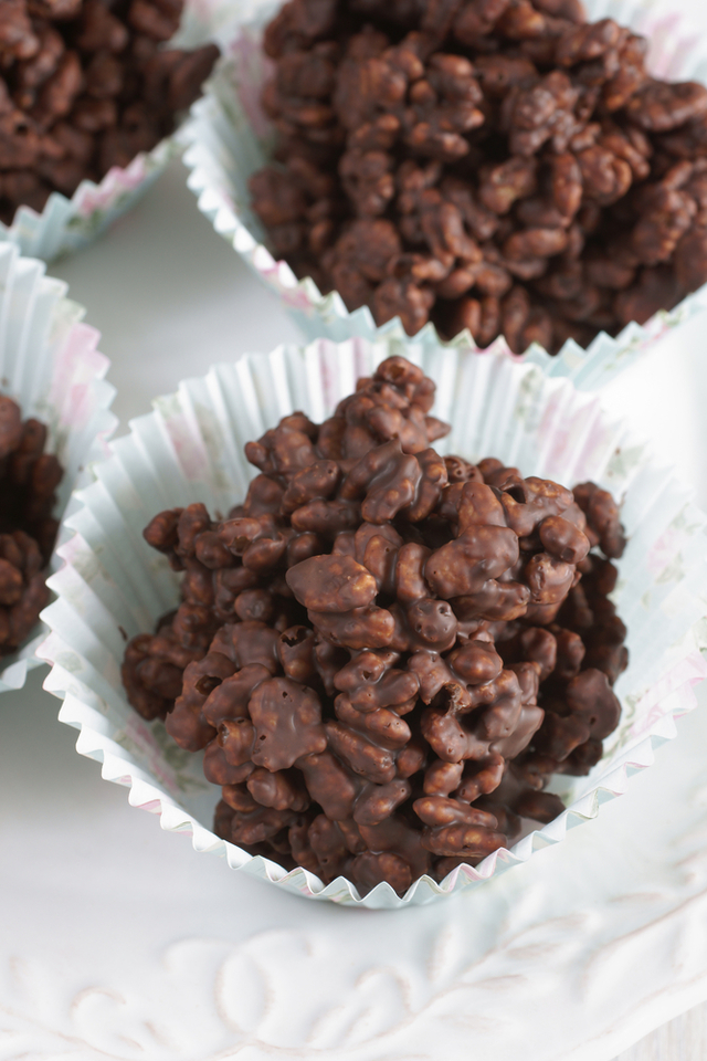 Rice crispy chocolate balls