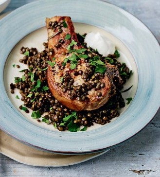 Pork chops with cabbage and green lentil salad 