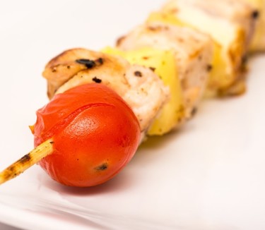 Pineapple and chicken skewers 