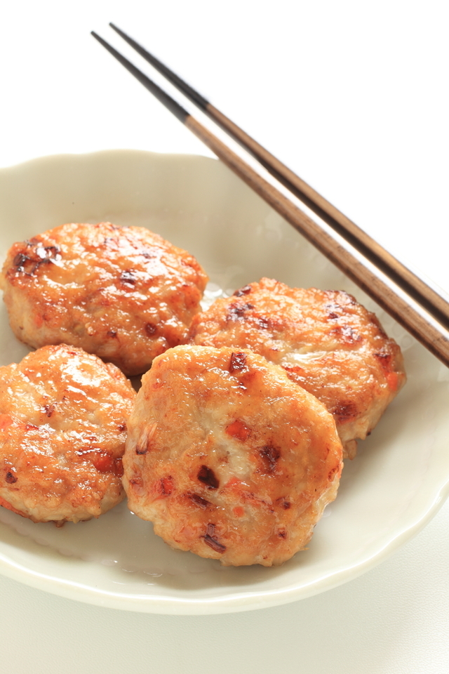 Asian chicken patties with ginger