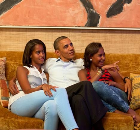 Barack Obama with daughters Malia and Sasha