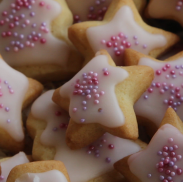 Sparkling mini Christmas cookies