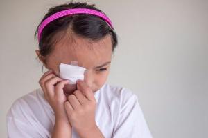 HUGE increase in kids suffering eye burns from laundry detergent pods