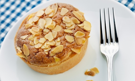 Mini bakewell tarts