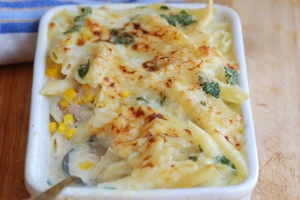 Tuna & sweetcorn pasta bake