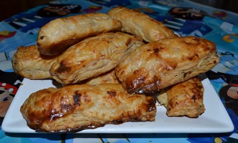 Chicken sausage rolls