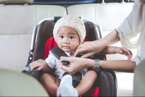 Buying a new car, mums? Heres 5 top family car tips to think about