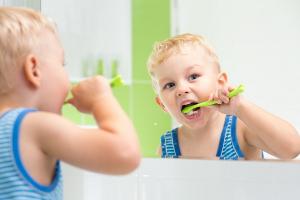 Wait, what?! This childs toothbrush hack has just blown our minds 