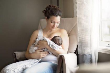 Breastfeeding can lower a childs risk for obesity, study says