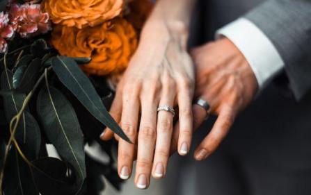 Stunned: Womans flushed wedding ring is miraculously found nine years later 