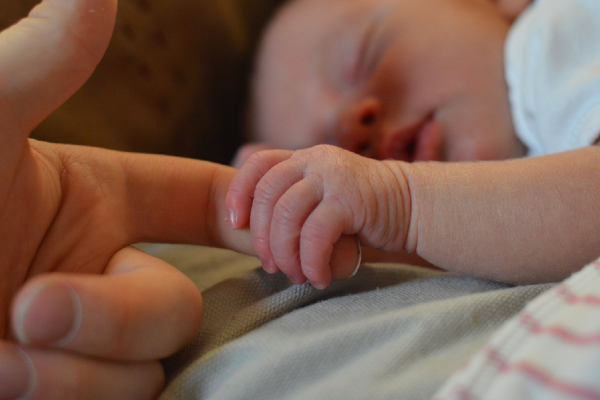 Study claims that gently stroking babies can reduce pain of medical procedures