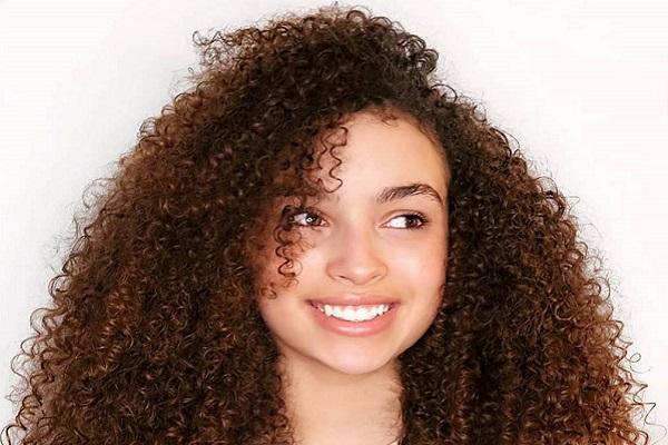 Tributes paid to CBBC star Mya-Lecia Naylor who has died aged 16