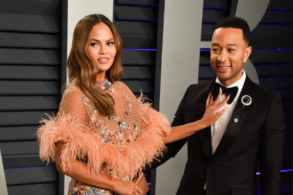 It hurts every time: Chrissy Teigen responds to a fan asking if shes pregnant