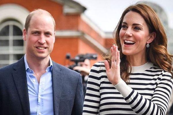 Kate, William and the Cambridge children fly to Scotland for summer holidays