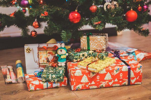 Mum issues warning after daughters Santa present arrives without packaging 