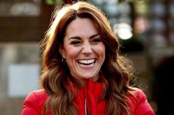 The Duchess of Cambridge makes surprise appearance at Christmas tree event