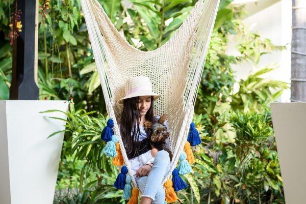 You need this handmade hammock for chilling in the garden this summer