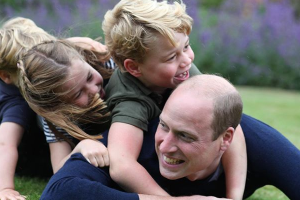 The Duke of Cambridge shares adorable unseen photos of George...