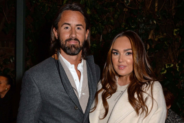 Tamara Ecclestone shares first photo of her adorable newborn bonding with her sister