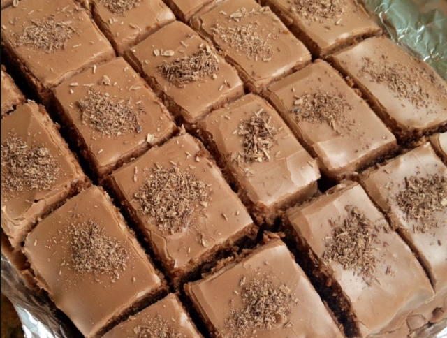 Recipe: Easy chocolate tray bake - the perfect recipe for half term break.