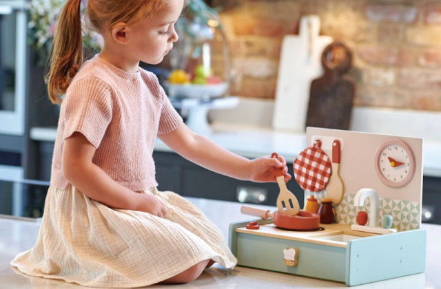 9 perfect wooden gifts to gift a toddler this Christmas
