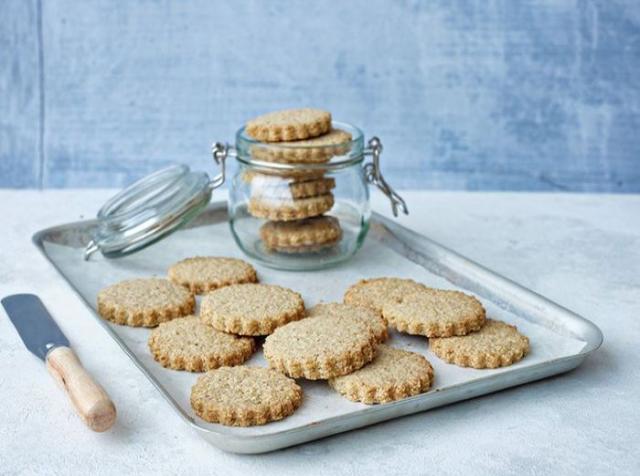 Recipe: Oaty Shortbread Biscuits are the perfect midday snack