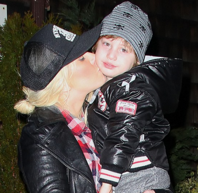 Christina Aguilera shares rare and hilariously cute Christmas kids snaps