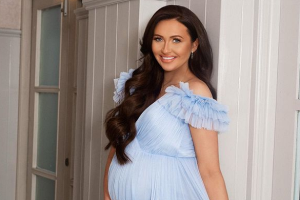 Celebs Go Dating star Charlotte Dawson gives birth to her first child