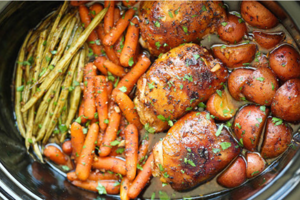 This slow-cooker honey-garlic chicken with veggies recipe is a family favourite